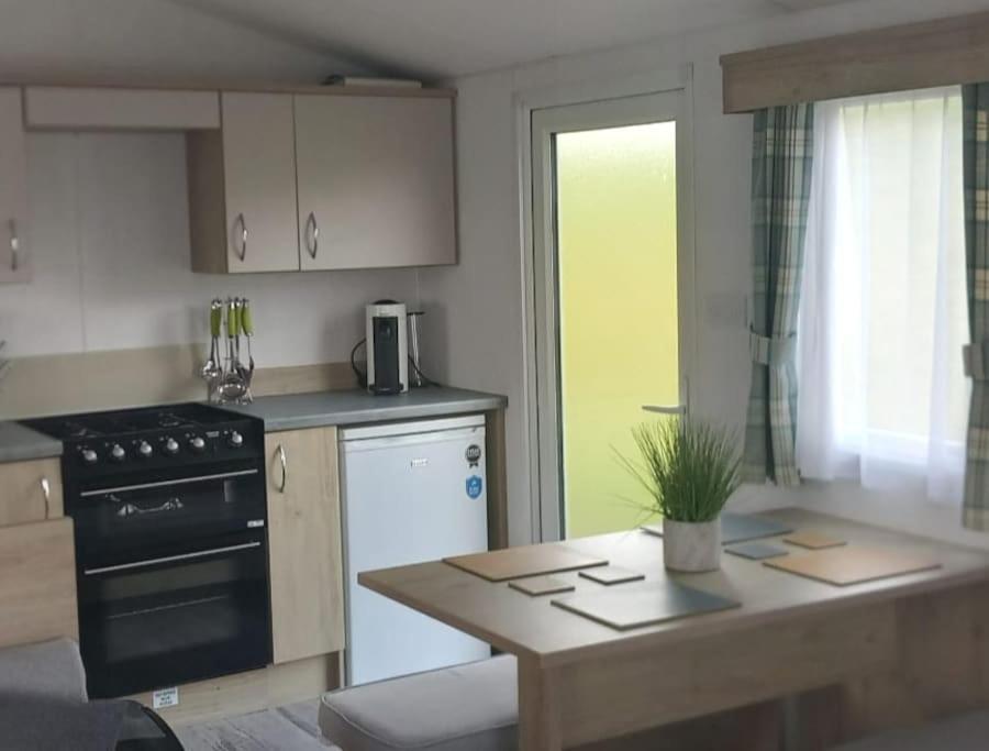 Sea Breeze, Modern, Cosy Holiday Home Haverigg Exterior foto